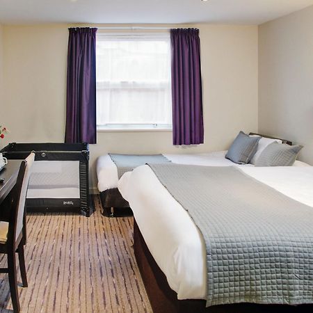 Premier Inn Huddersfield West Exteriör bild